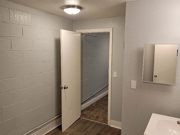 Unit Photo