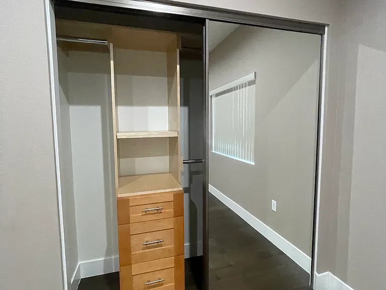 17515 Live Oak St — Photo 103