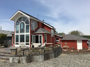 1443 Edwards Dr, Point Roberts, WA 98281
