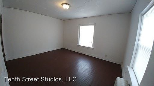 1st image of 923 Douglas St #A
