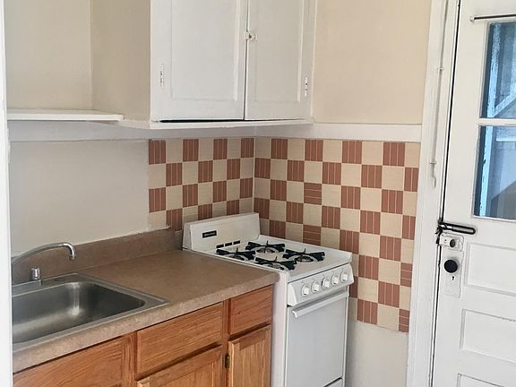 4th image of 5050 N Winchester Ave APT 3
