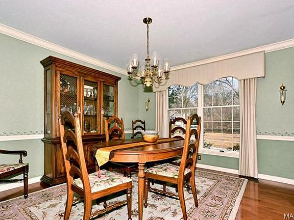 4th image of 130 E Jewel Ave