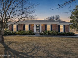 9805 Cypress Creek Dr, Hickory Hill, KY 40241