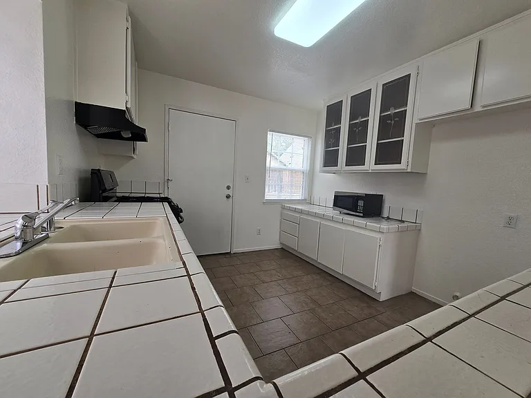 43632 San Francisco Ave — Photo 7