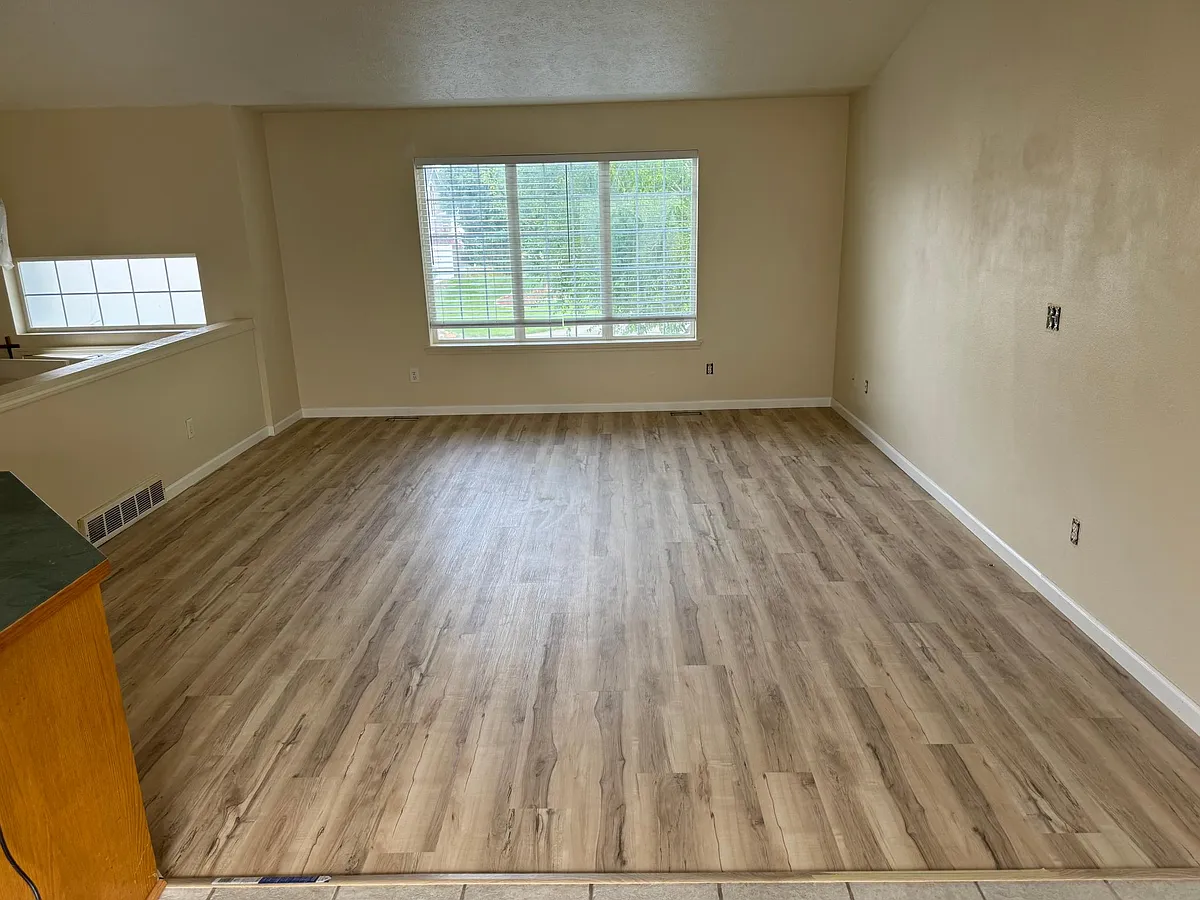 Living Room - 1617 N Harmony Ln