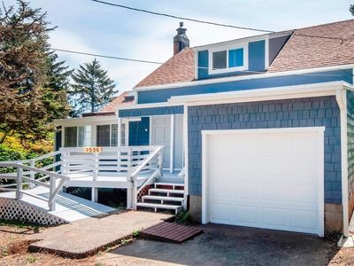 1036 SW 12th St, Lincoln City, OR, 97367