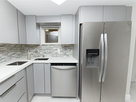 2nd image of 8323 Lake Dr APT 302