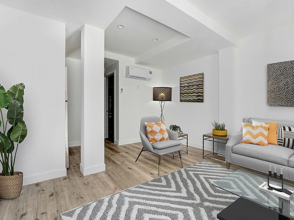 Valleywood Apartments - Studio