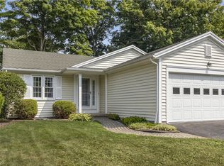 56 Winfield Ln, Webster, NY 14580