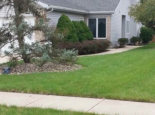 1029 Woodridge Dr, Decatur, IN 46733