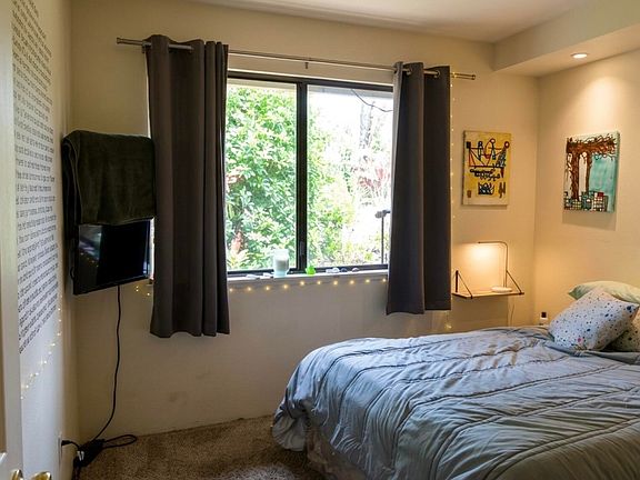 4th image of 53 Betty Jo Way