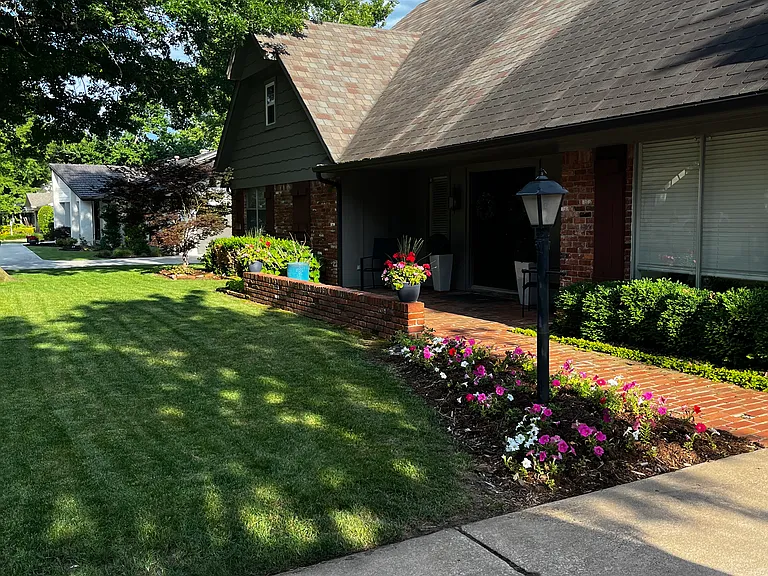 523 Fairway Dr — Photo 33
