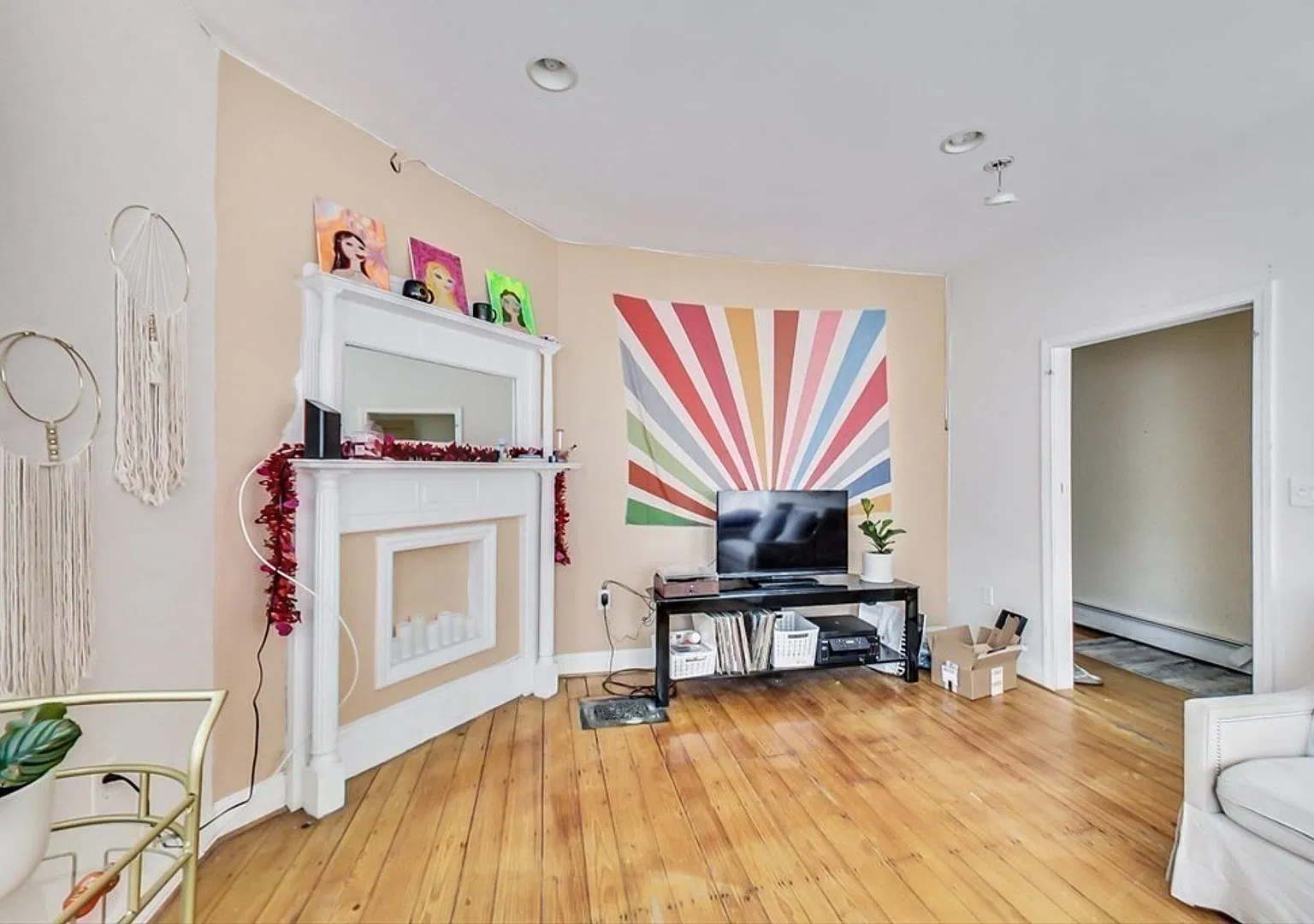 Great Mission Hill 4 bed for 9/1/2026 — Photo 3