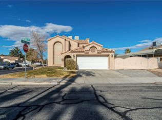 911 Rifle Dr, Henderson, NV 89002