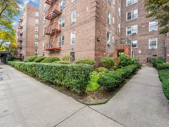 39-45 51st Street image 6 of 25