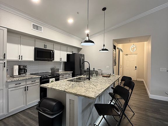 5th image of 7935 Preserve Cir APT 432