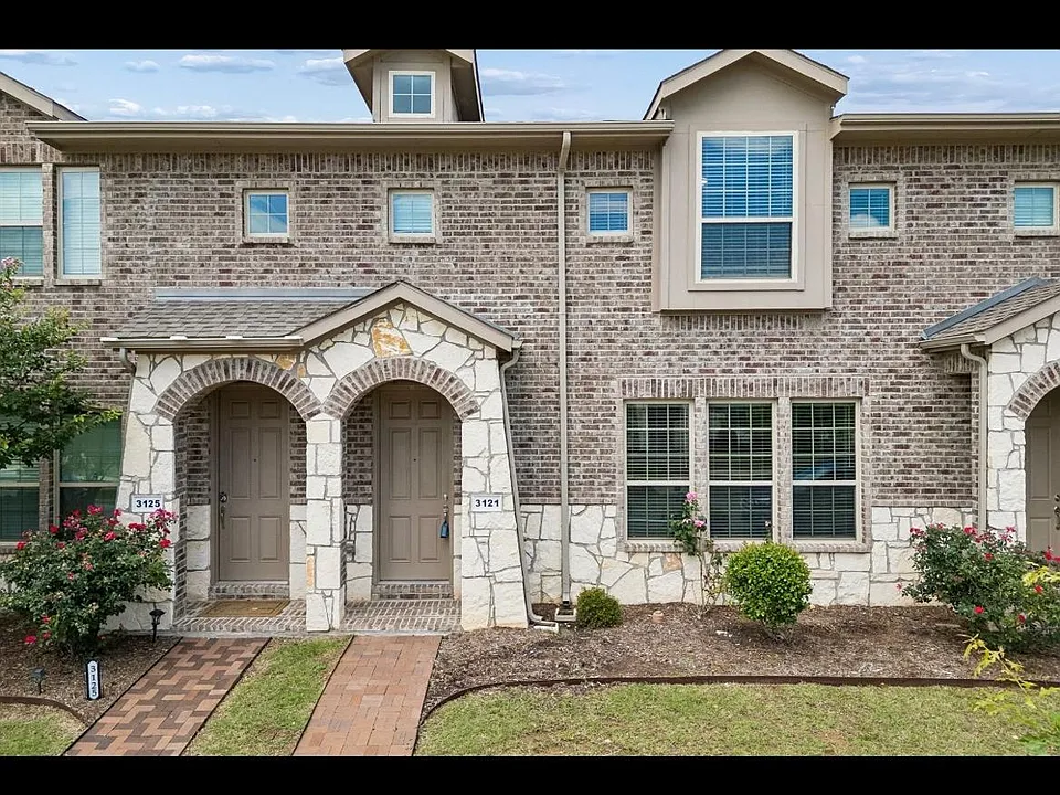 3121 Solana Cir