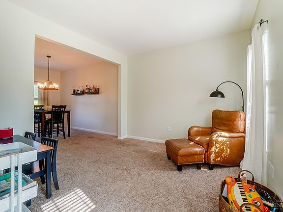5th image of 7029 Elizabeths Oak Ct