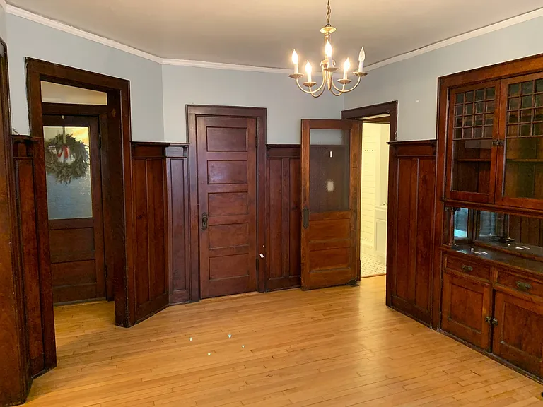 1838 N Oakland Ave — Photo 5