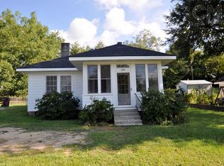 1208 3rd St, Newberry, SC 29108