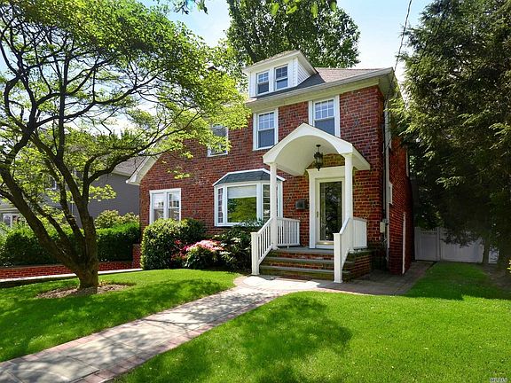 3rd image of 56 Beechwood Ave