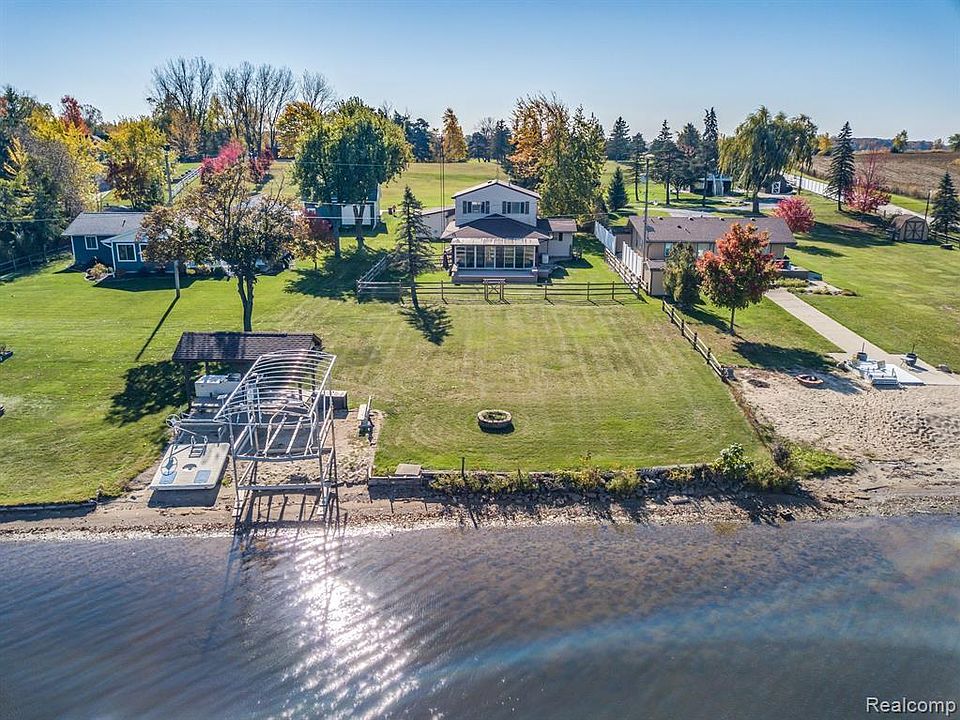 2nd image of 588 Rolling Meadows Dr