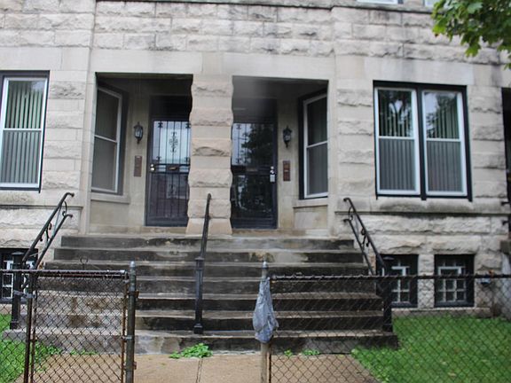 3rd image of 2333 S Lawndale Ave #2