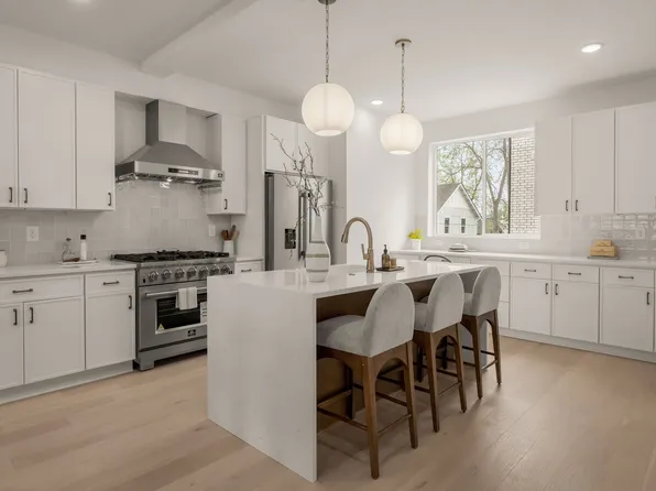 917 Cheatham Pl, Nashville, TN 37208