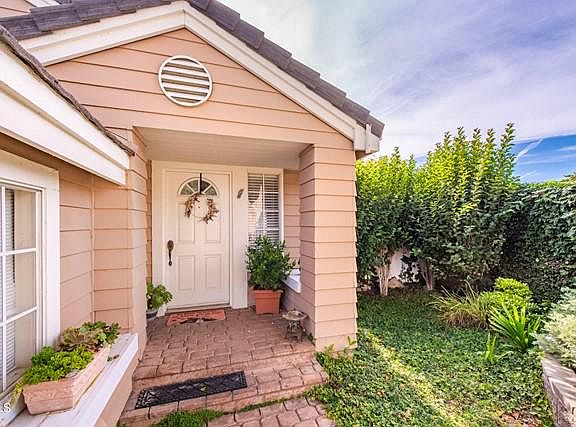 3rd image of 2547 Spinnaker Ave