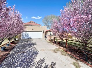 2375 Margaret Dr, Bosque Farms, NM 87068