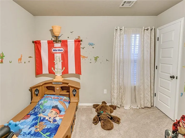 19712 Serenade Way — Photo 7