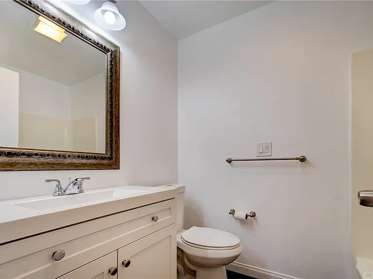 262 Streamwood — Photo 231
