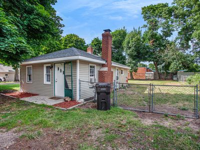 33 Maplelawn St SE, Kentwood, MI, 49548