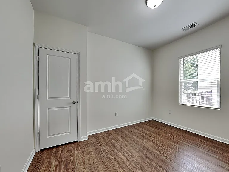 105 Orion Way — Photo 12