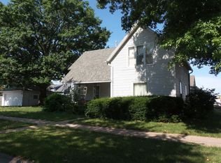 711 N 1st St, Red Oak, IA 51566