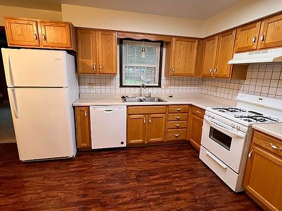 5th image of 3808 Cumberland Dr