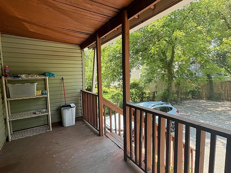 1107 S Willow St — Photo 5