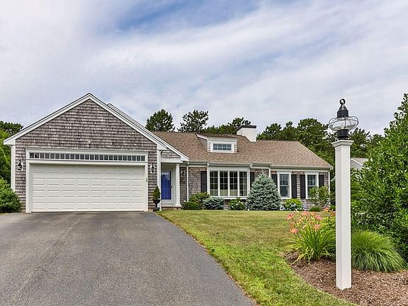 2nd image of 276 Pheasant Hill Cir