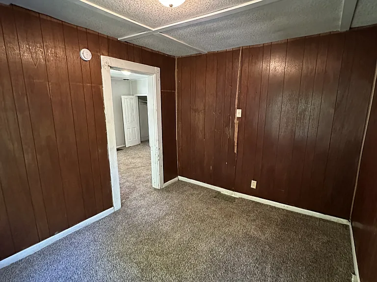 1531 Johnson Ave — Photo 9