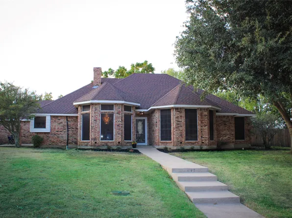 1409 Frenchmans Dr, Desoto, TX 75115