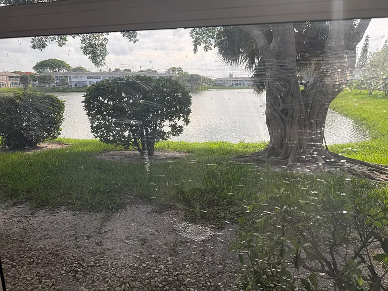 146 Somerset H #146-H — Photo 34