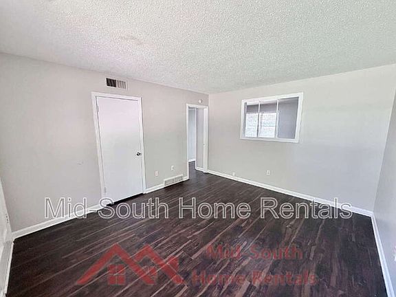 3rd image of 4166 Hobson Rd
