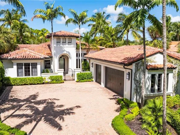 17009 Cortile DR, NAPLES, FL 34110