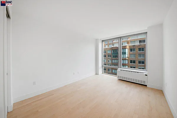 Rented by RELO REDAC INC. | media 16