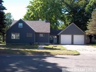 710 8th Ave N, Saint James, MN, 56081