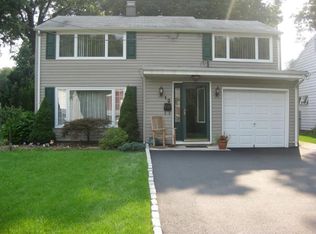 12 Campbell St, Waldwick, NJ 07463