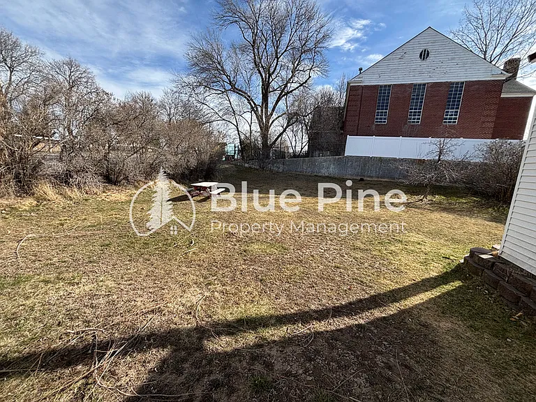 309 S Milton Ave — Photo 14