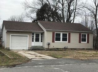 1841 Forest St, Carthage, MO 64836