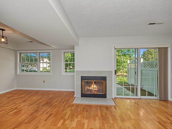 2nd image of 9 Canvasback Way Unit 9