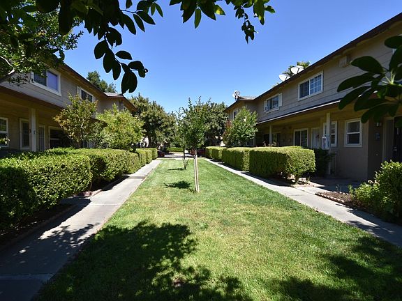 3rd image of 1036 Bellhurst Ave